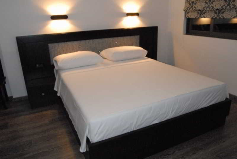 New Heaven Hotel Sarande Exterior photo