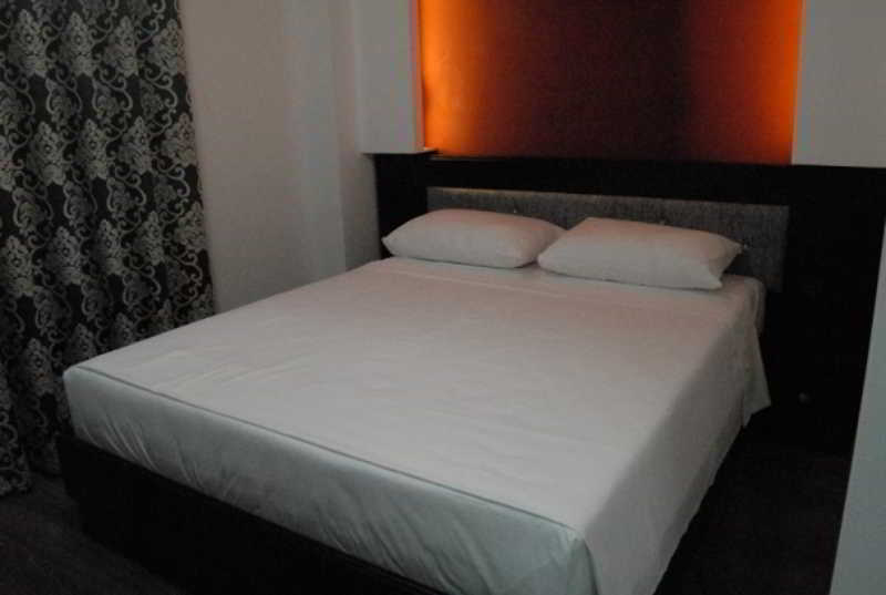 New Heaven Hotel Sarande Exterior photo