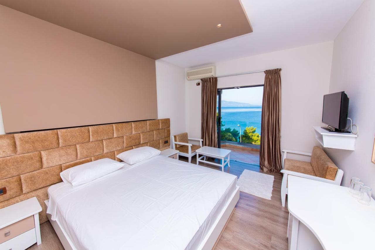 New Heaven Hotel Sarande Exterior photo